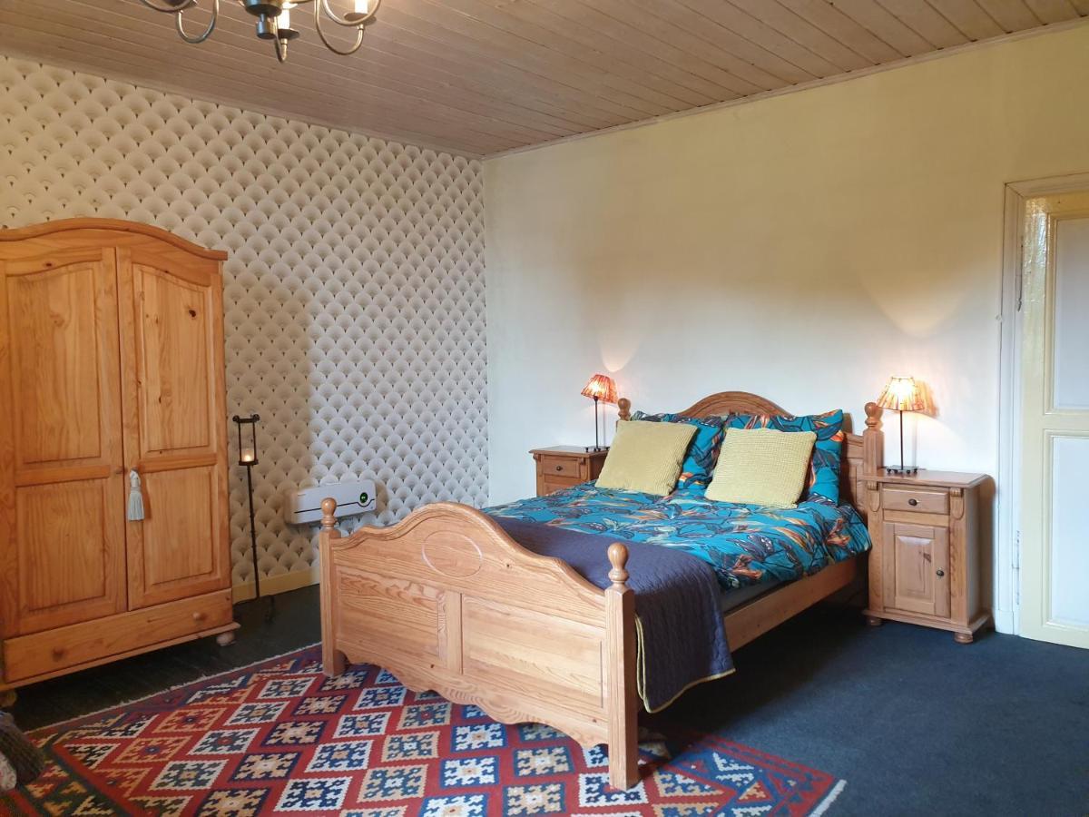 Bed and Breakfast De Oude Pastorie La Celle-En-Morvan Exterior foto
